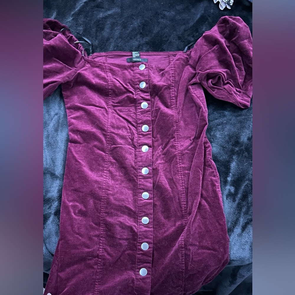 Red violet dress with puffy sleeves